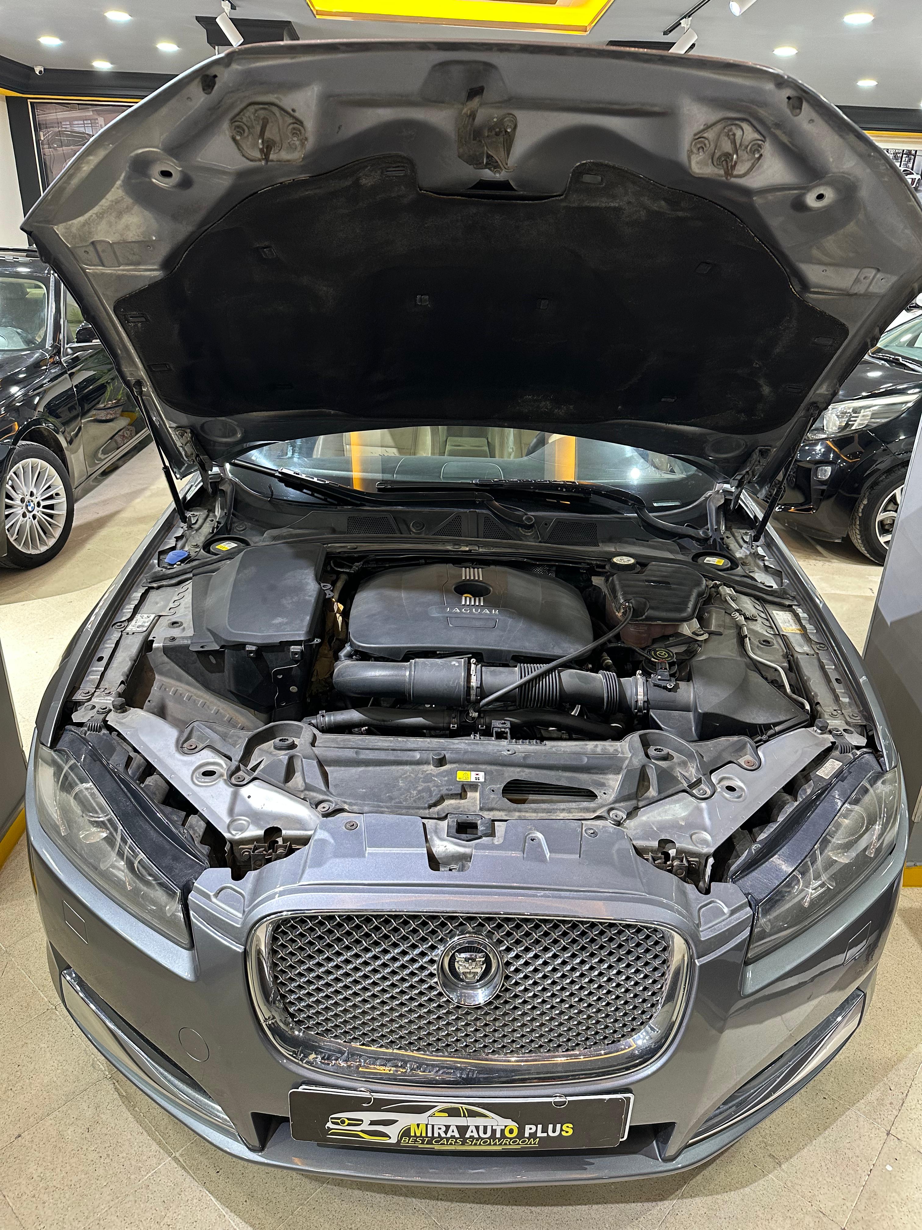 Jaguar XF - Tunisie