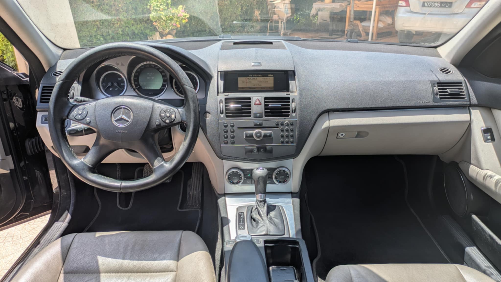 Mercedes C - Tunisie