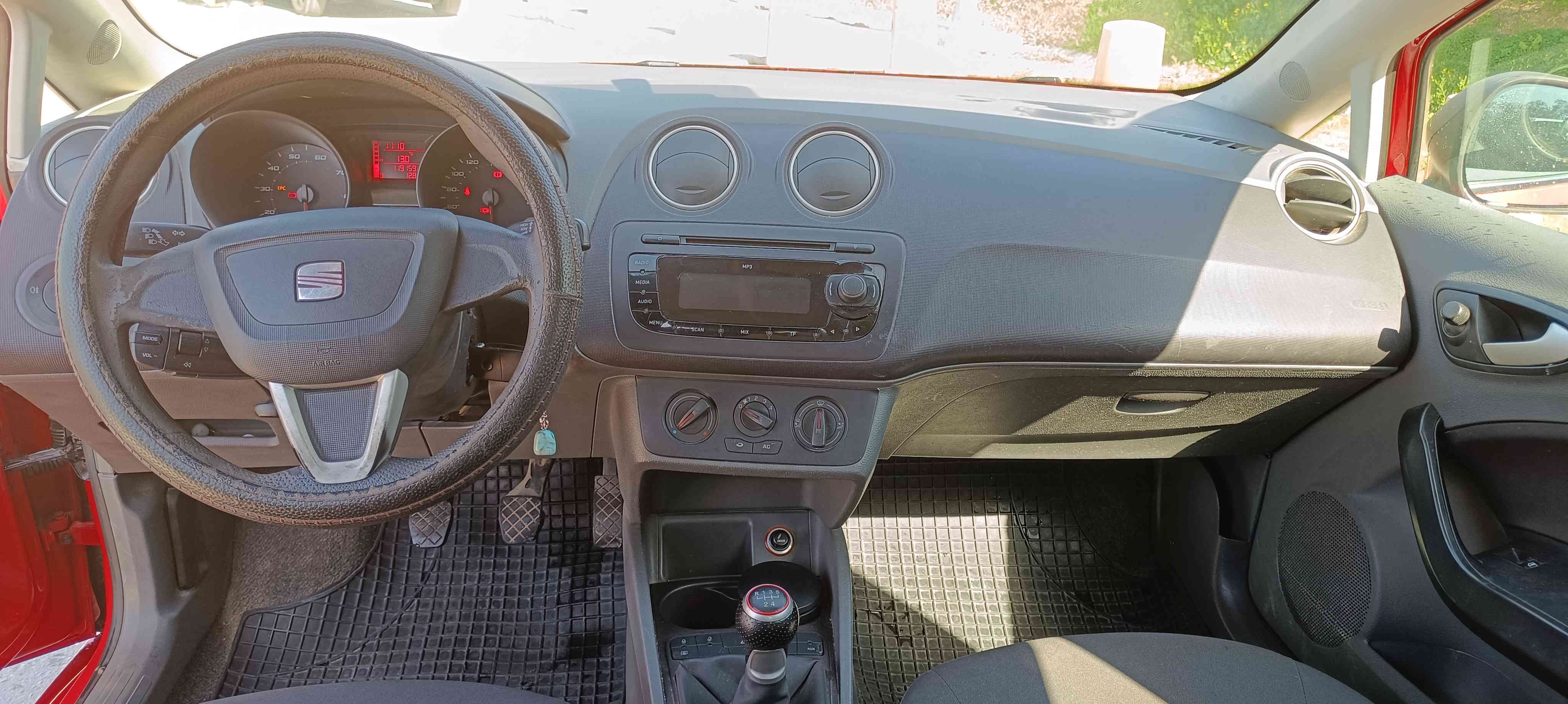 El Menzah El Menzah 9 Seat Ibiza Seat ibiza trs bon tat peu roul