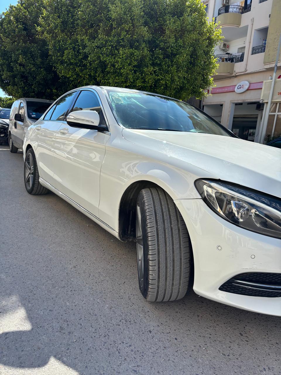 Mercedes C - Tunisie