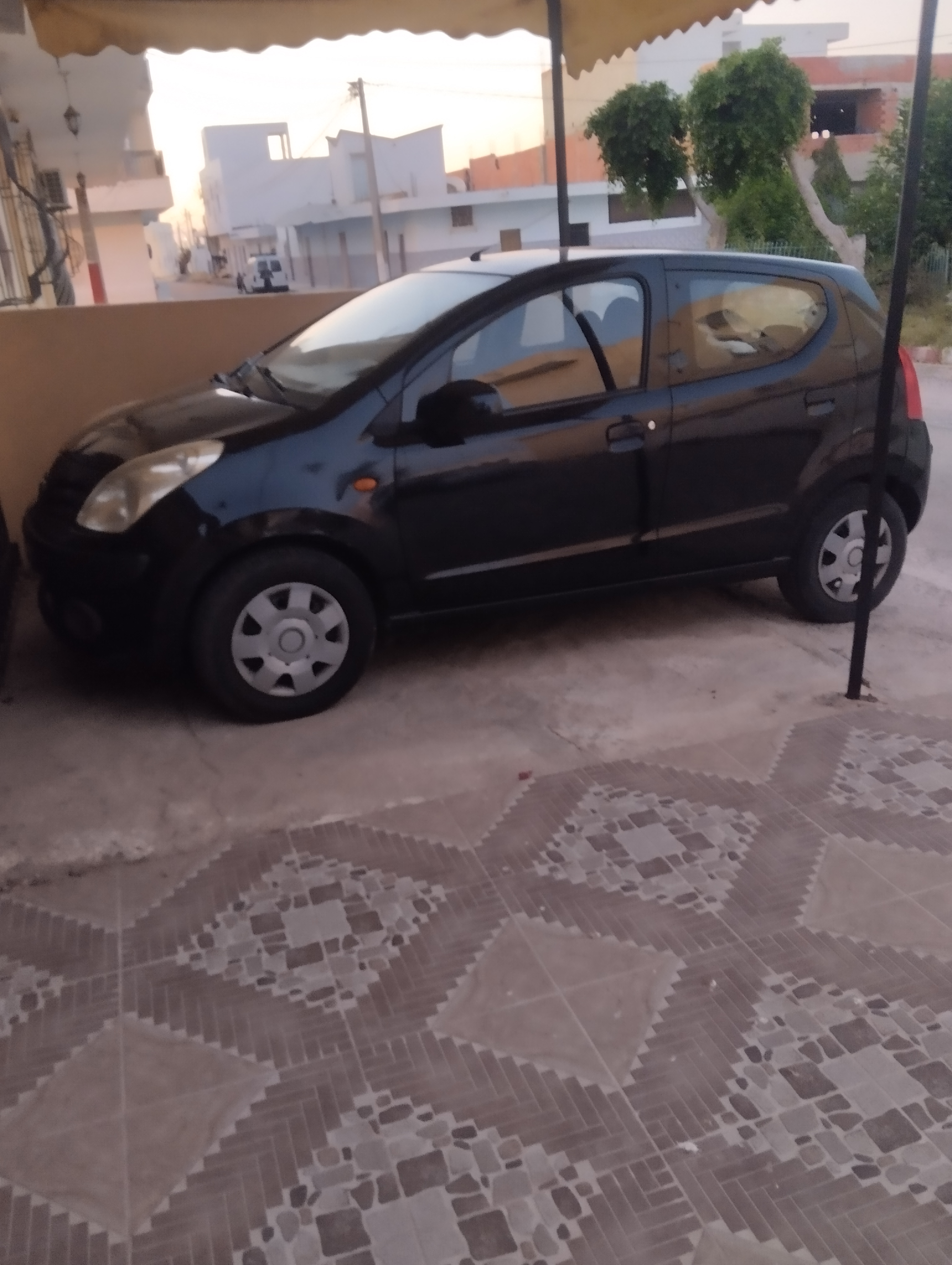 Nissan Micra - Tunisie