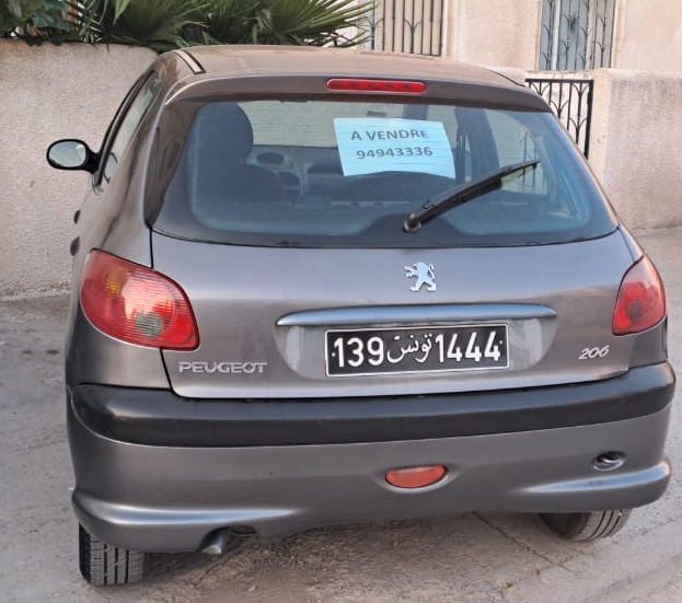 La Soukra Borj Louzir Peugeot 206 206 trs propre