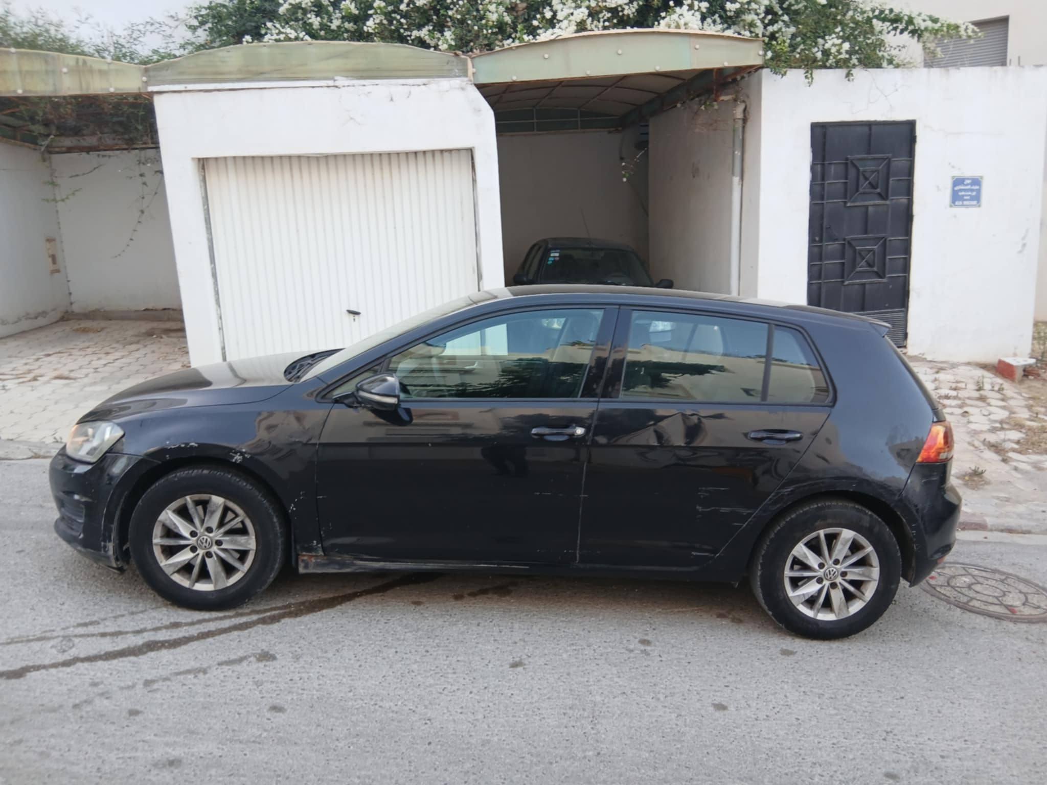 Ariana Ville Cite Ennasr 2 Volkswagen Golf 7 Golf 7  dans l'etat