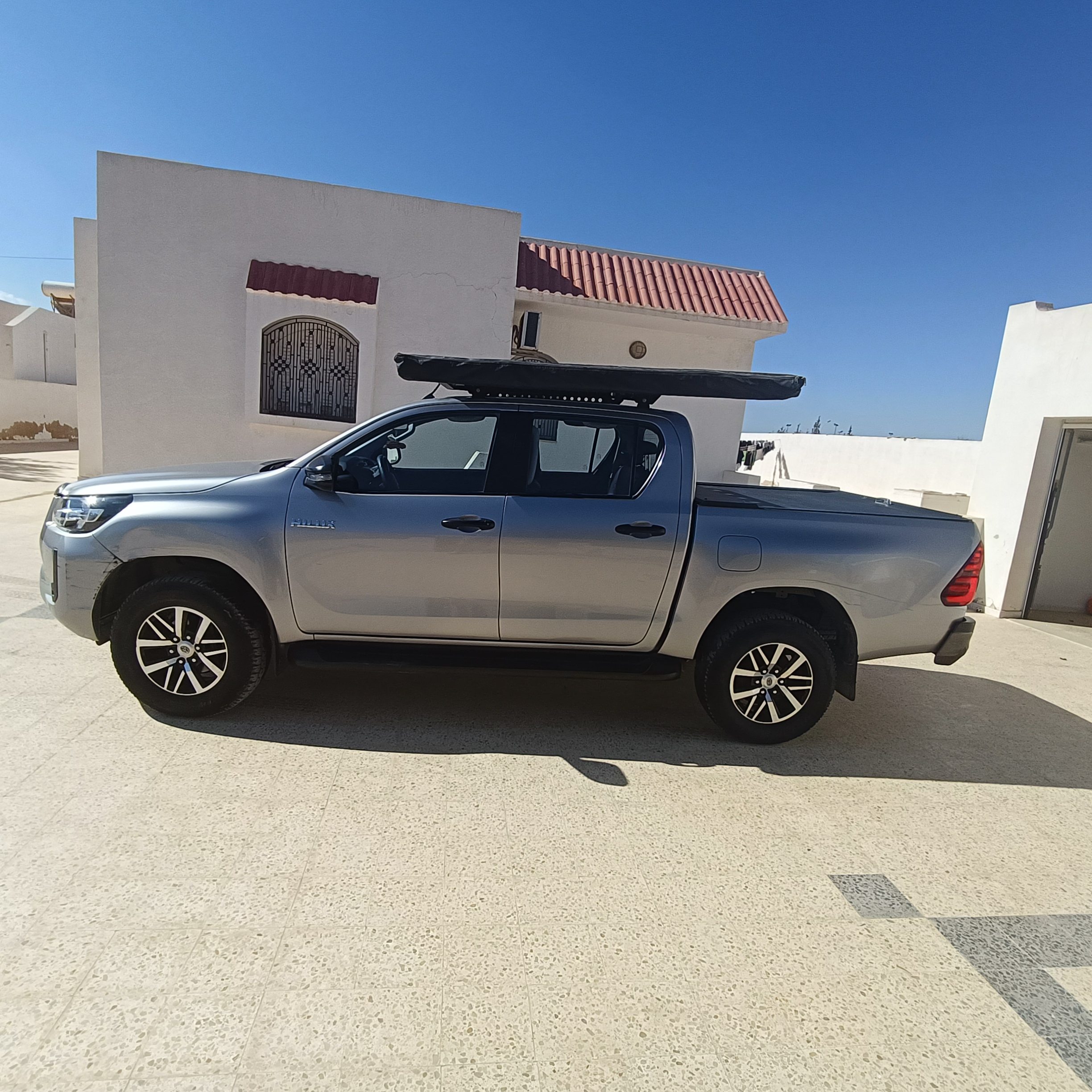 Bizerte Nord Bizerte Toyota Hi.Lux Toyota hilux double cabine 4x4