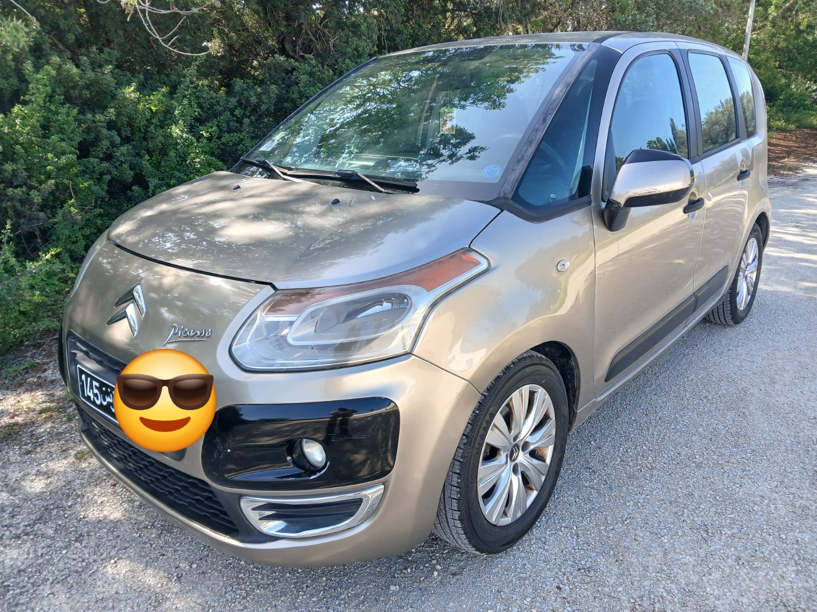 El Menzah El Menzah 9 Citroen C3 PICASSO C3 picasso essence 7cv