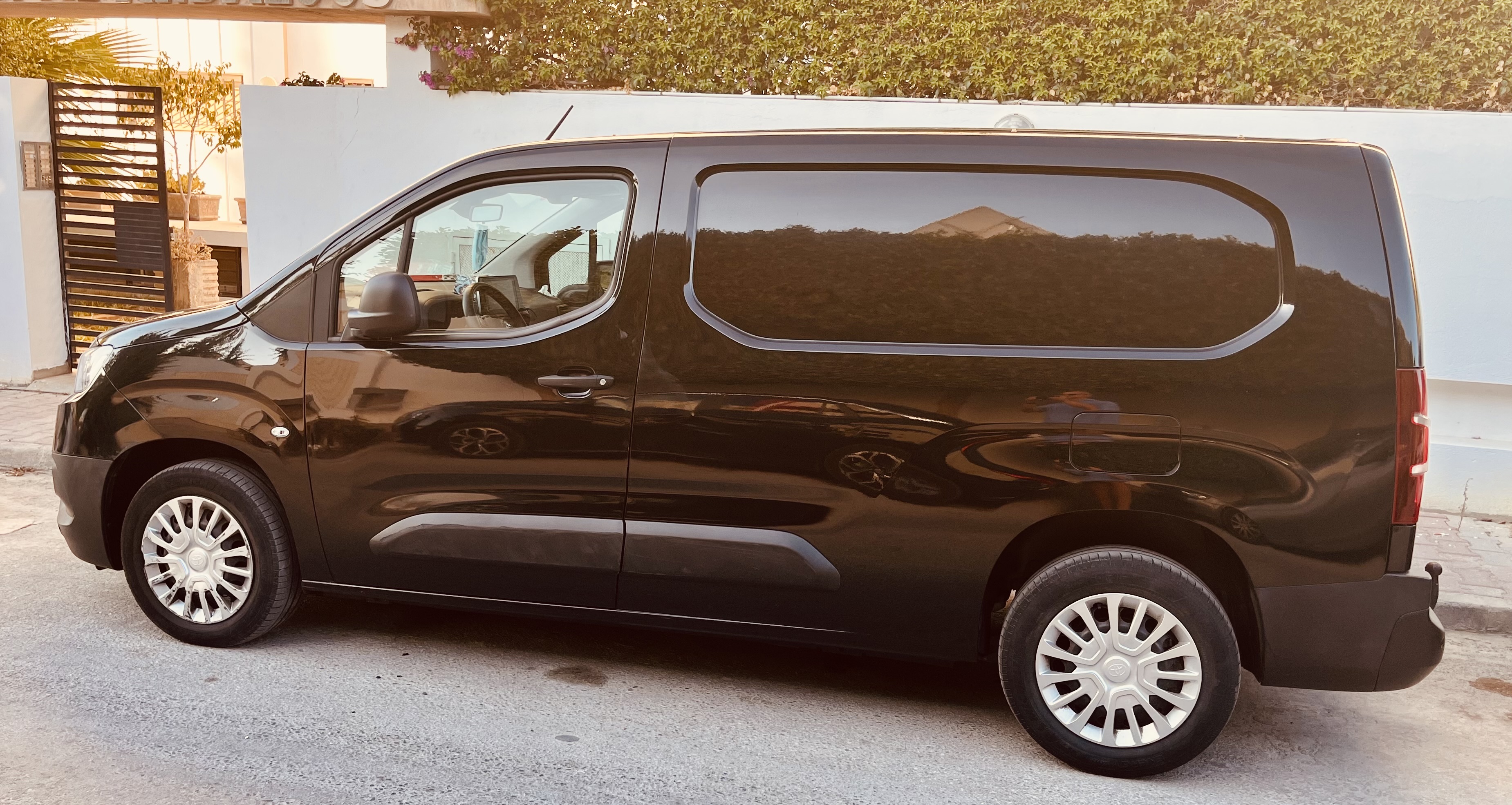 La Soukra Chotrana 1 Toyota Autre Modle Toyota proace city  commerciale 1re main