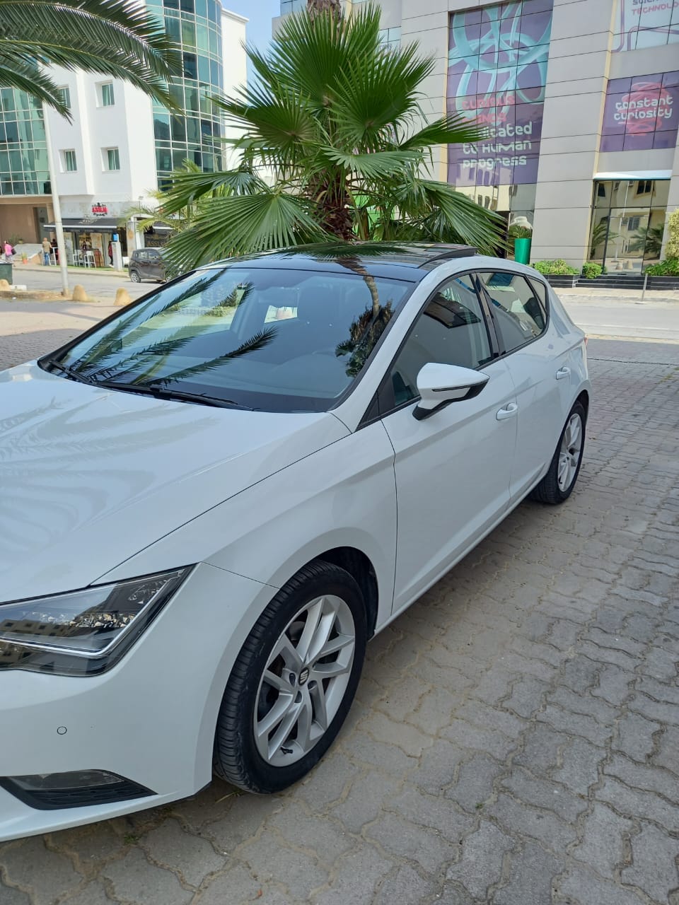 Ain Zaghouan Jardins de Carthage Seat Leon Seat leon tsi 2016 1 main