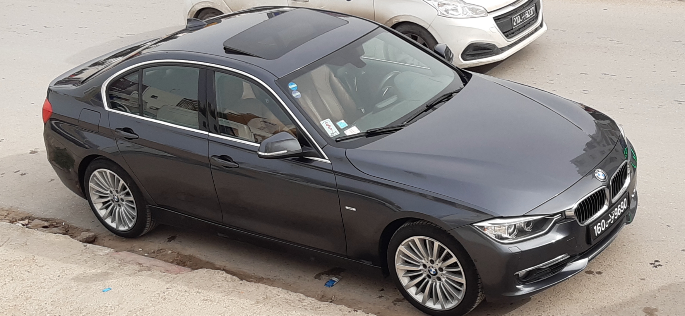 Ariana Ville Cite Ennasr 2 Bmw Serie 3 Bmw 320i en excellent tat