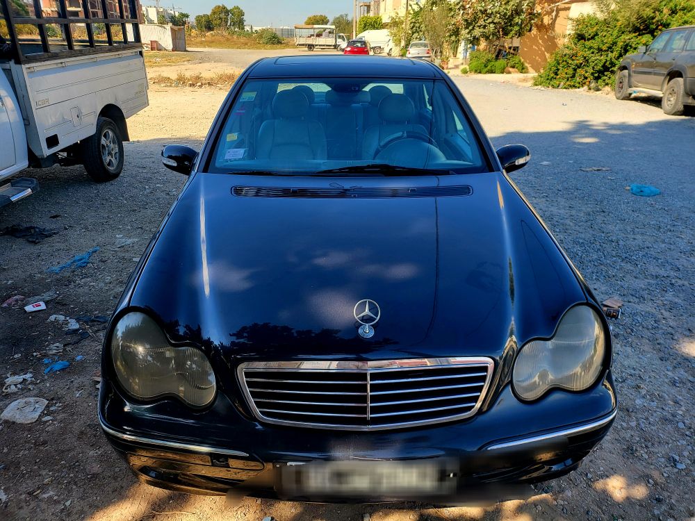 La Marsa Cite El Hana Mercedes C Mercedes c220 cdi 1ere main
