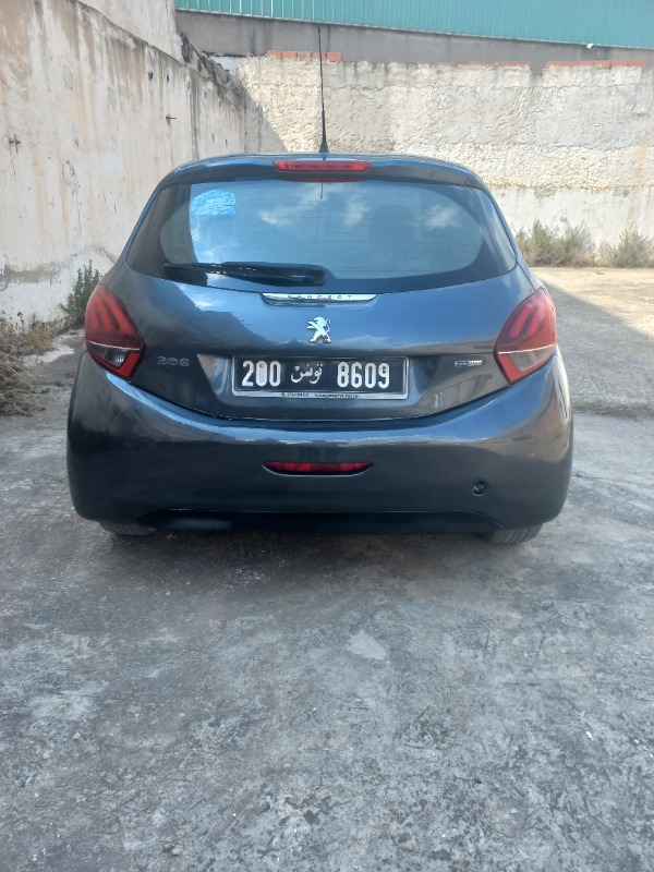 Megrine Megrine Peugeot 208 208 bonne occassion