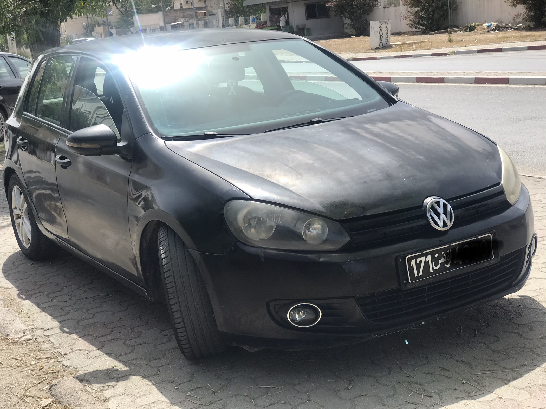 Beni Khalled Beni Khalled Volkswagen Golf 6 Golf 6 anne 2011