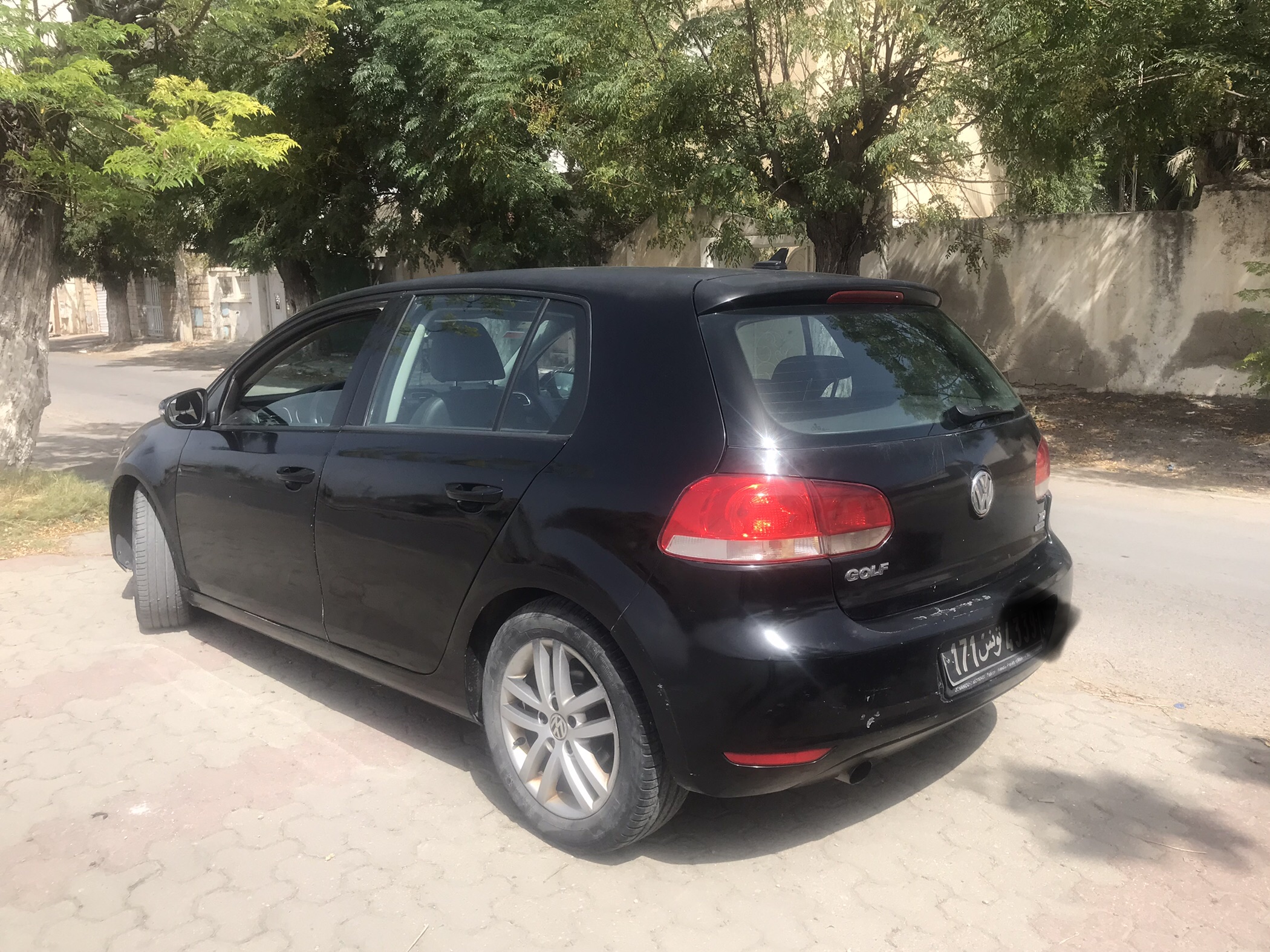Beni Khalled Beni Khalled Volkswagen Golf 6 Golf 6 anne 2011