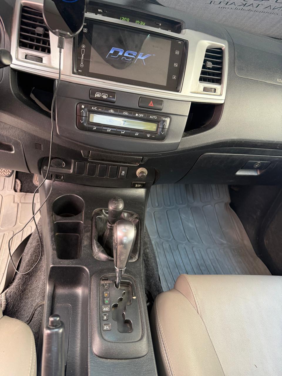 Sousse Ville Sousse Toyota Hi.Lux Toyota hilux full options boite auto