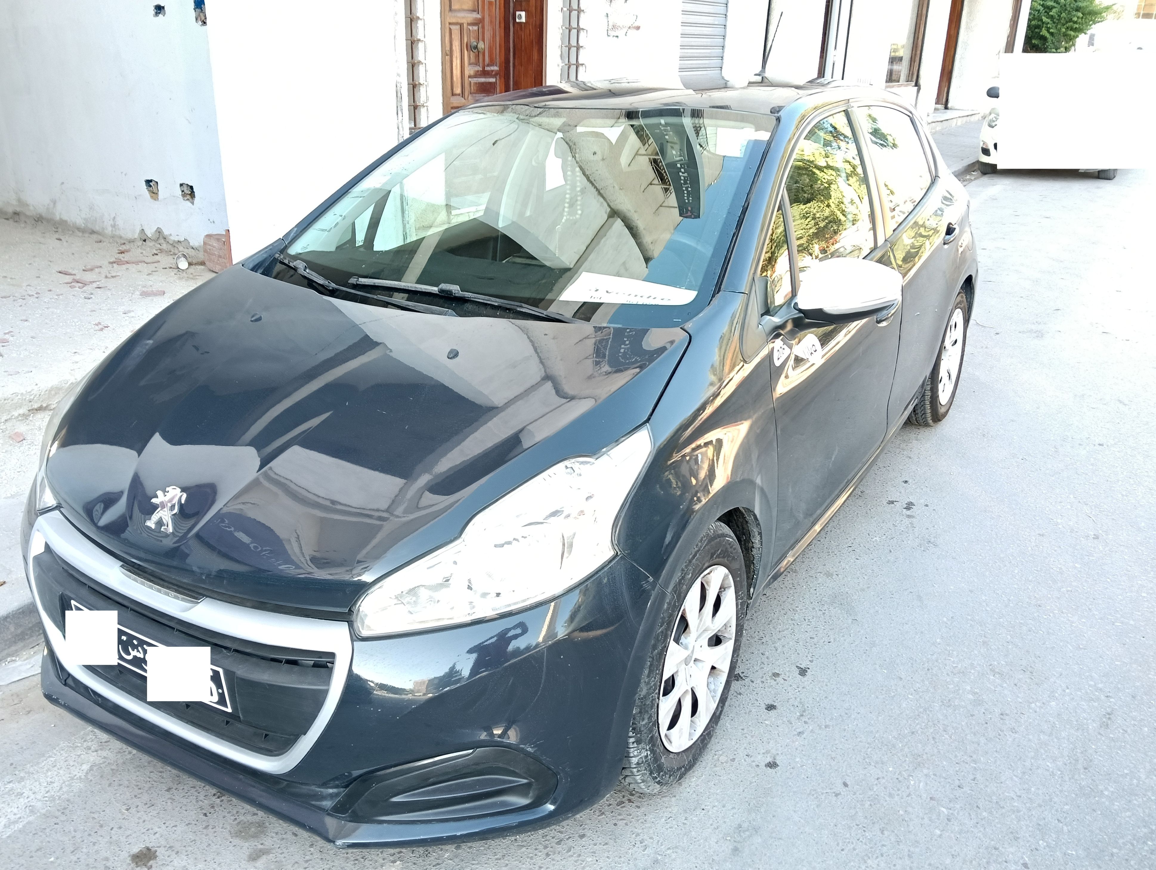 Raoued Cite El Ghazala 1 Peugeot 208 Voiture peugeot 208 1er main anne 2019
