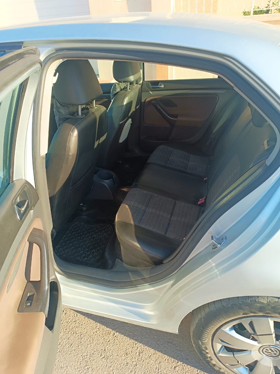 Sousse Ville Sousse Volkswagen Jetta Volkswagen jetta  anne 2009  trs bon tat