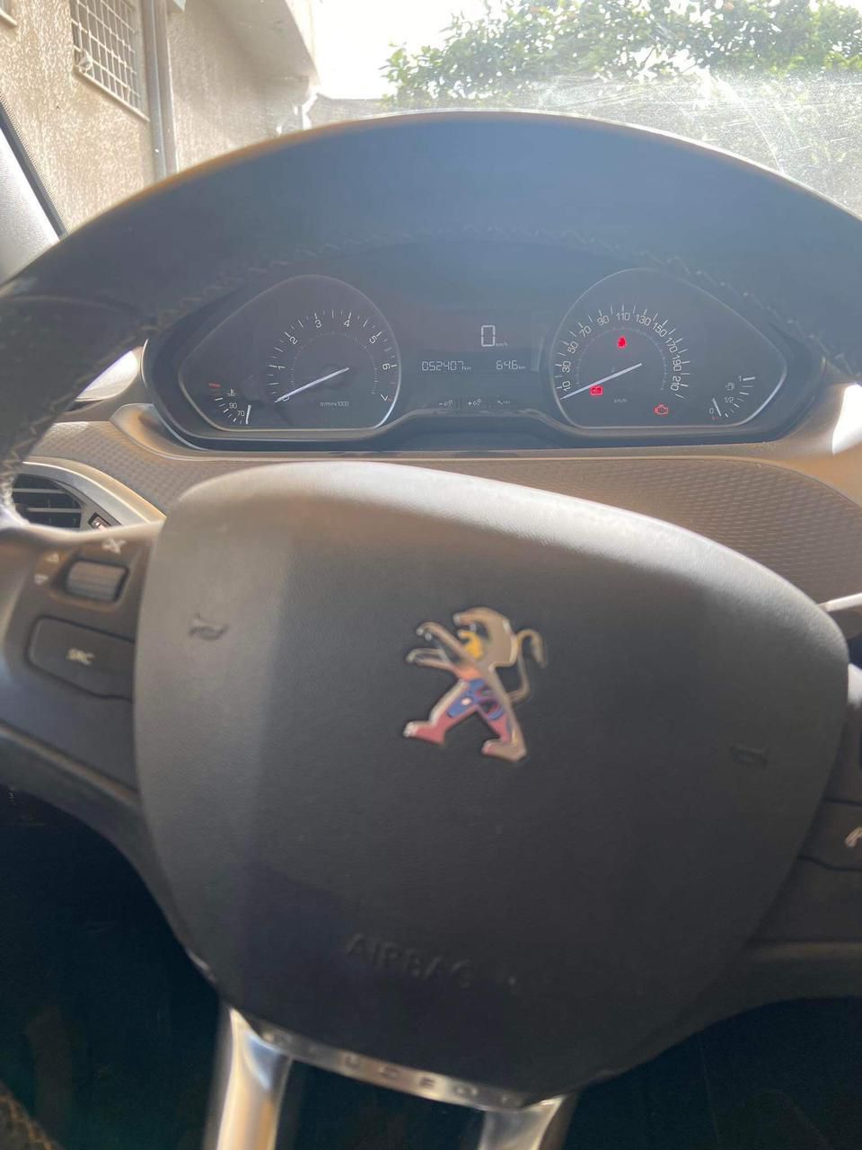 Bou Mhel El Bassatine Bou Mhel Peugeot 208 Peugeot 208