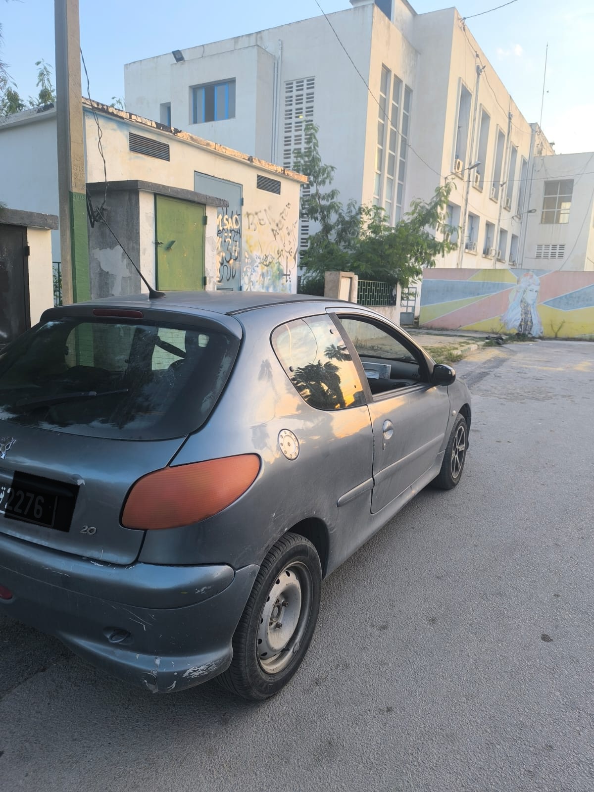La Goulette Casino La Goulette Peugeot 206 Voiture d'une femme peugeot 206  2 portes