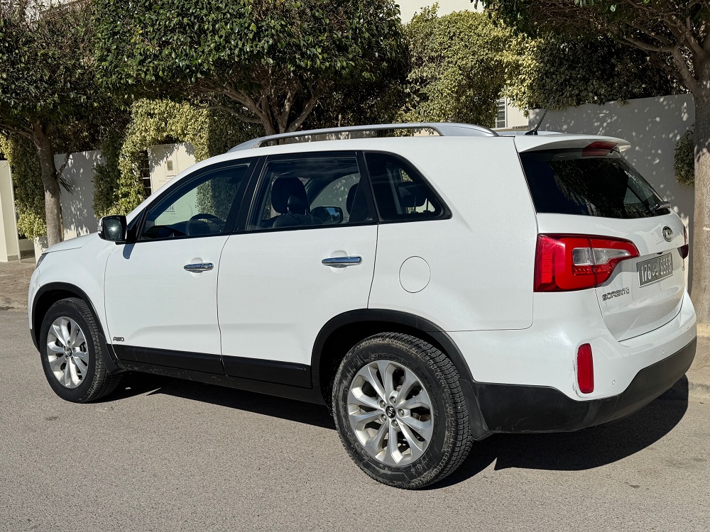 La Soukra Chotrana 1 Kia Sorento Kia sorento blanc automatique  excellent tat