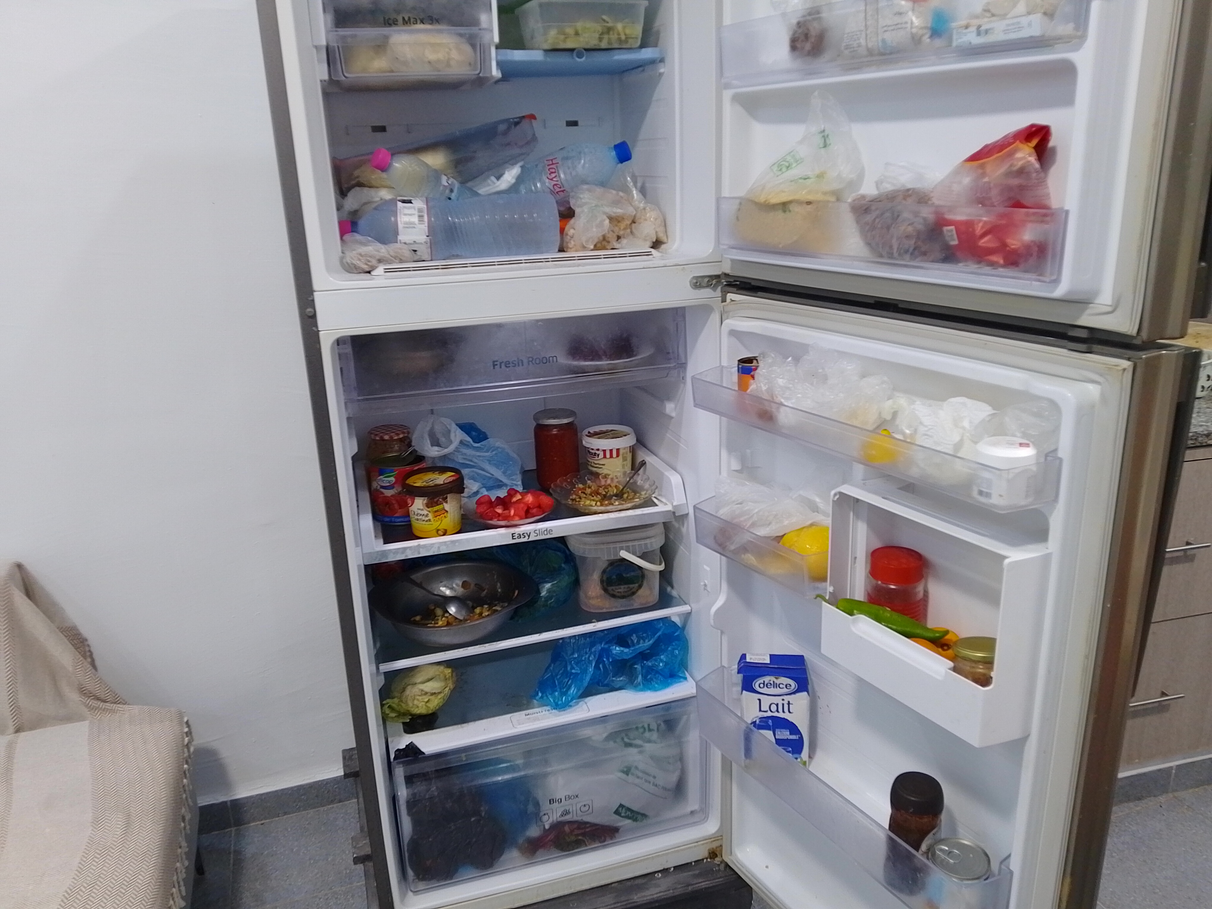 Soliman&nbsp;Soliman&nbsp;R�frig�rateur 2 portes&nbsp;Autre&nbsp;Refregirateur samsoug rc35 vapeur