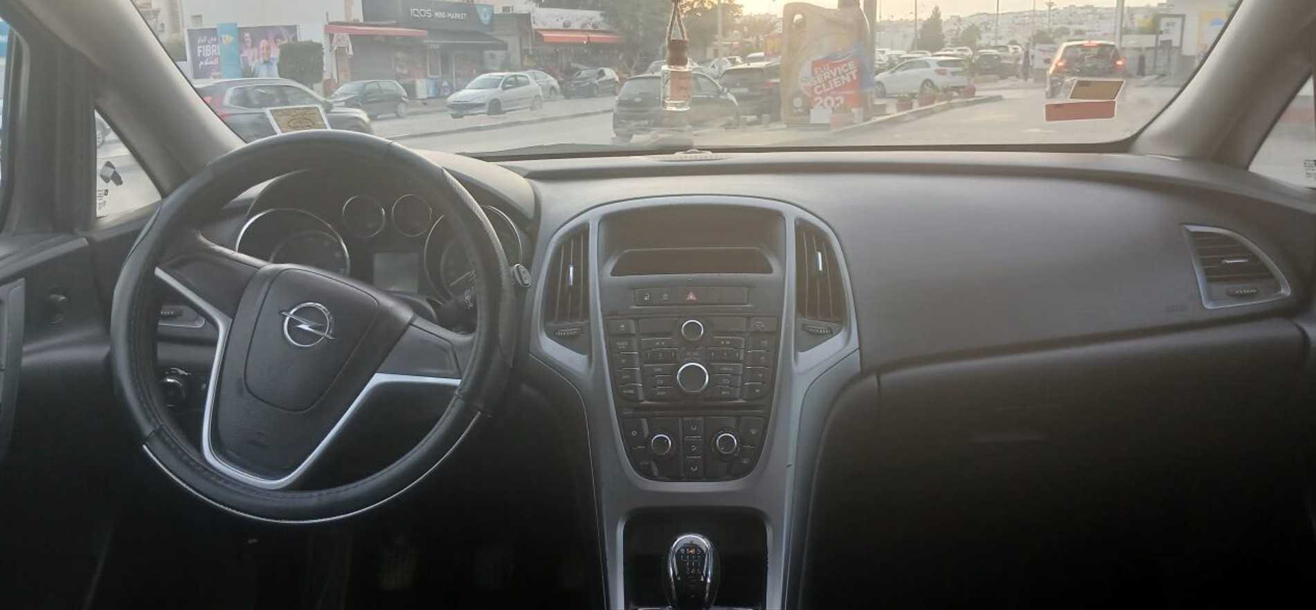 Ariana Ville&nbsp;Cite Ennasr 2&nbsp;Opel&nbsp;Astra&nbsp;Astra j tr�s bon �tat