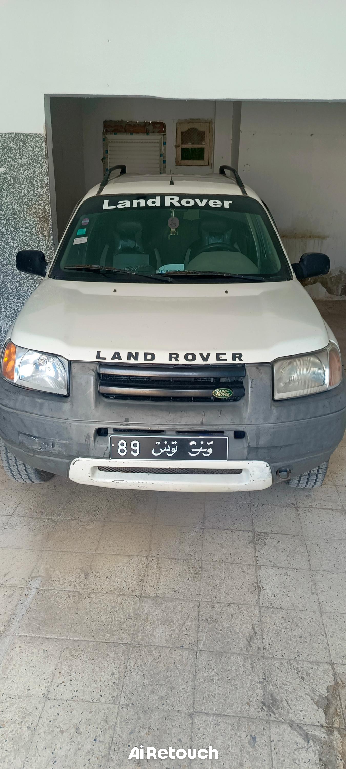 Monastir Cite El Farik Land-Rover Freelander Land rover