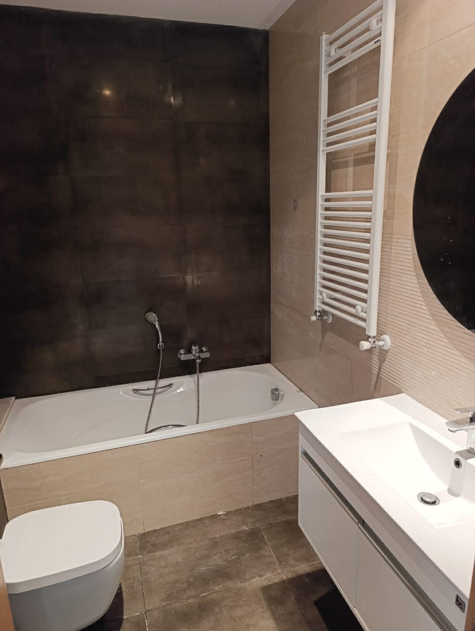 La Soukra&nbsp;La Soukra&nbsp;Location&nbsp;Appart. 2 pi�ces&nbsp;Joli s1 au rdc avec jardin