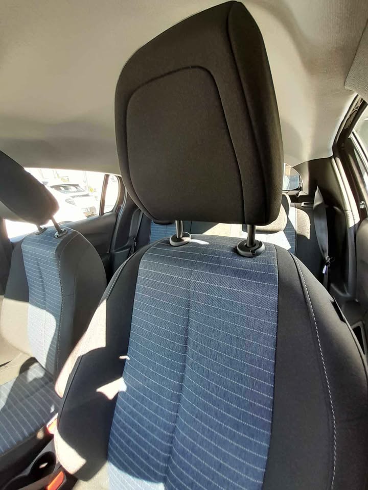 Grombalia&nbsp;Grombalia&nbsp;Peugeot&nbsp;208&nbsp;208 populaire tres faiblwe kilometrage