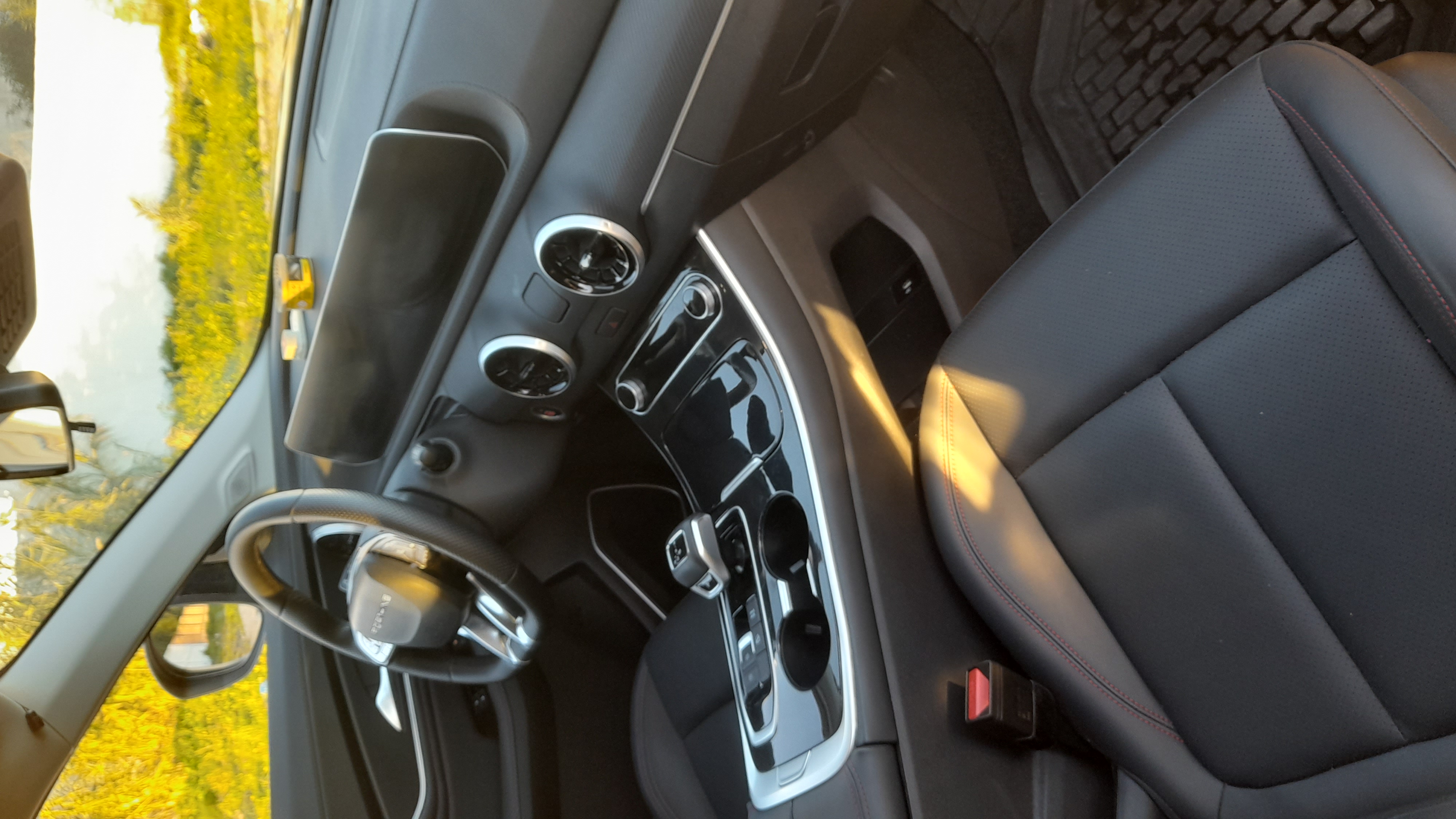 Bizerte Nord&nbsp;Cite Ain Mariem&nbsp;Dongfeng&nbsp;Autre Mod�le&nbsp;Forthing t5 evo  2025  noir  carte grise perso