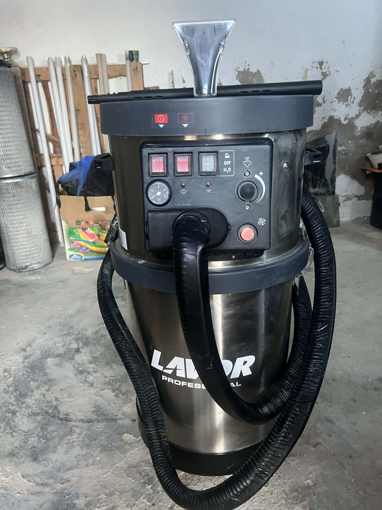 Gafsa Sud&nbsp;Gafsa Cite Ennour&nbsp;Fer vapeur&nbsp;Autre&nbsp;Machine vapeur profissionel