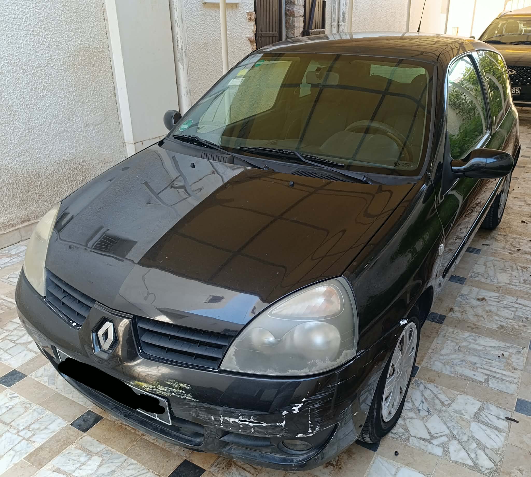 Le Bardo&nbsp;Khaznadar&nbsp;Renault&nbsp;Clio&nbsp;Renault clio campus 2008