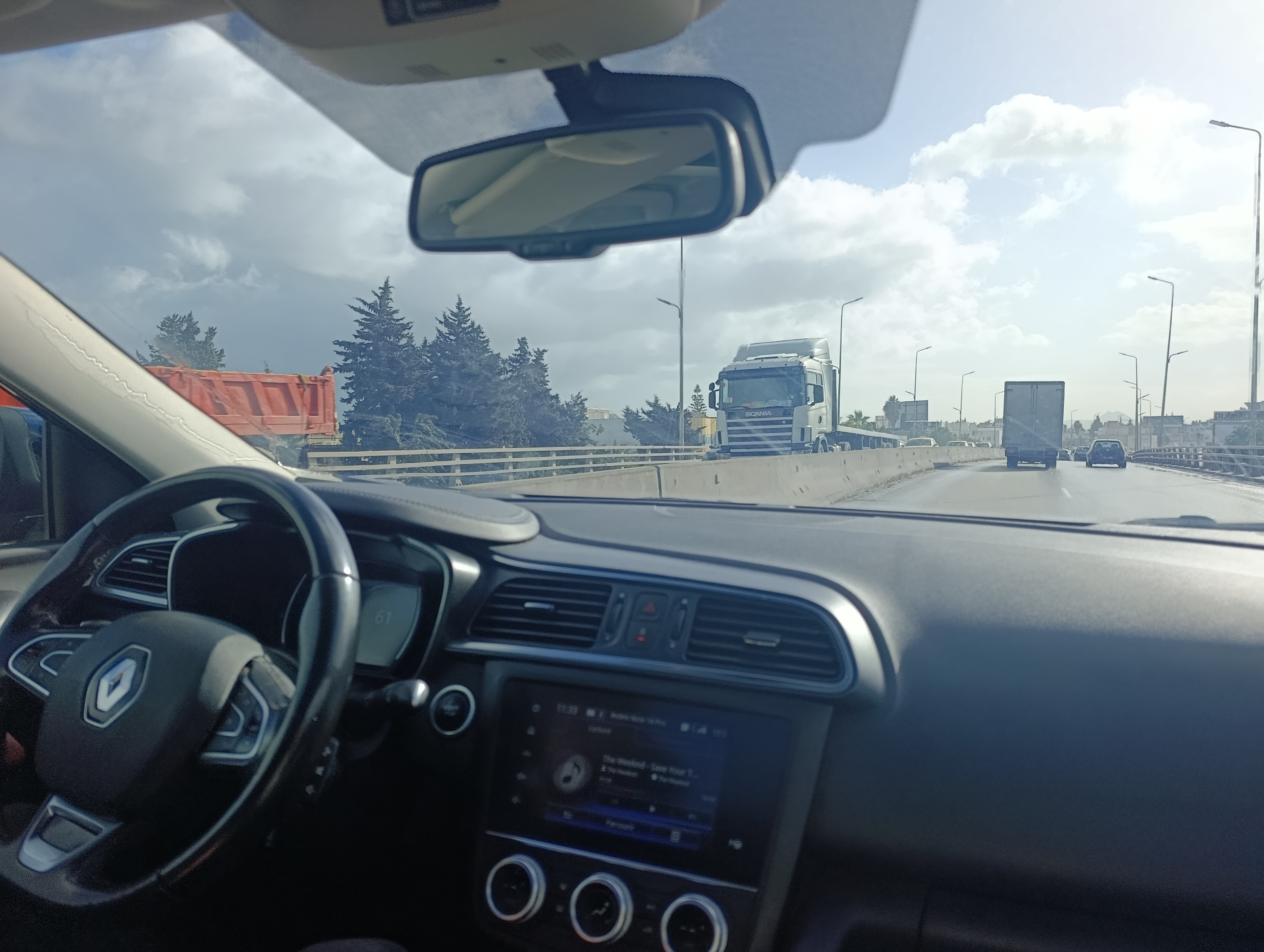 Raoued&nbsp;El Brarja&nbsp;Renault&nbsp;Autre Mod�le&nbsp;Renault kadjar bleu