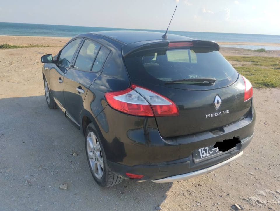 Nabeul&nbsp;Cite Universitaire&nbsp;Renault&nbsp;Megane&nbsp;M�gane 3 7cv essence