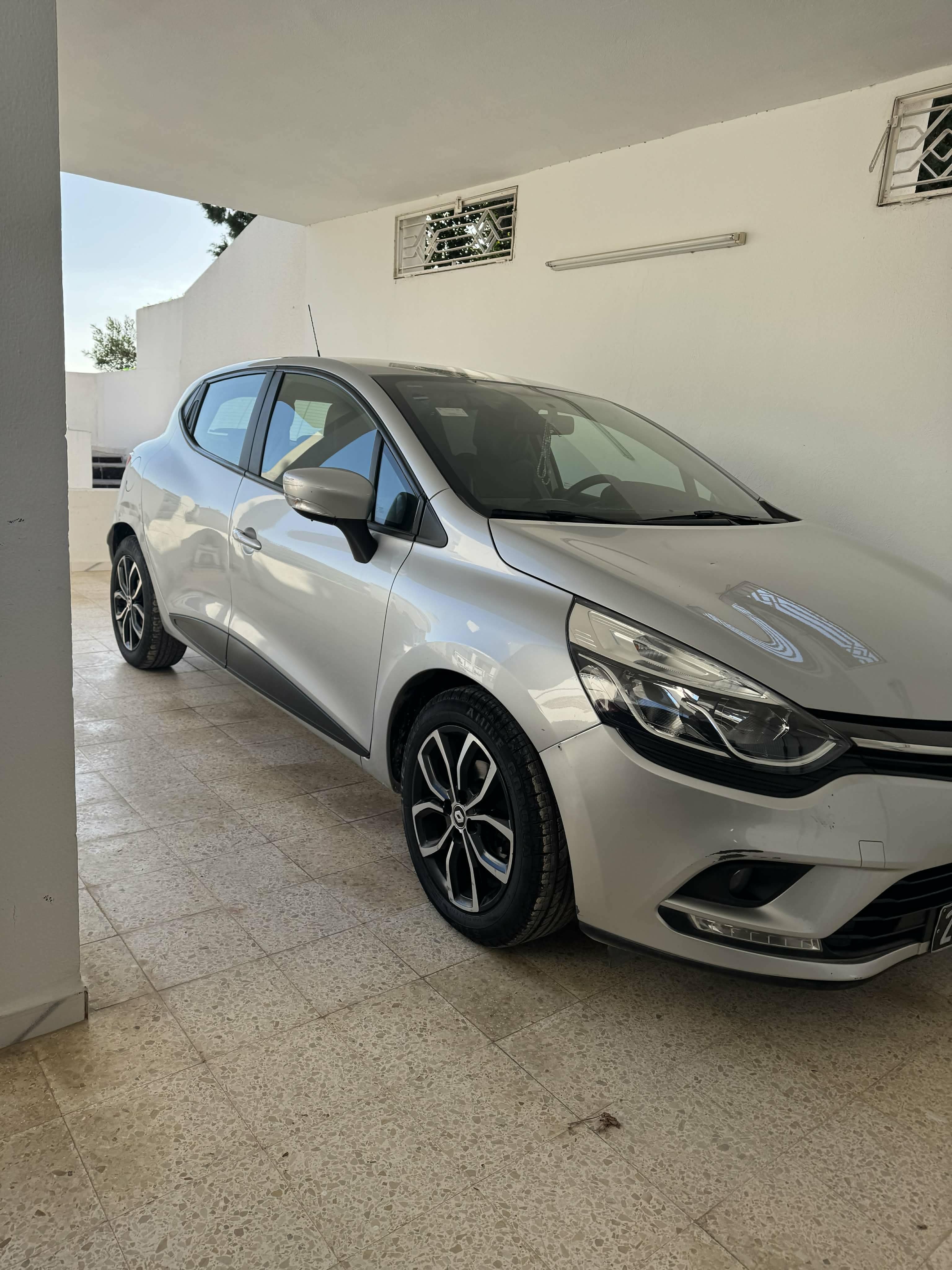 Renault&nbsp;Clio - Tunisie