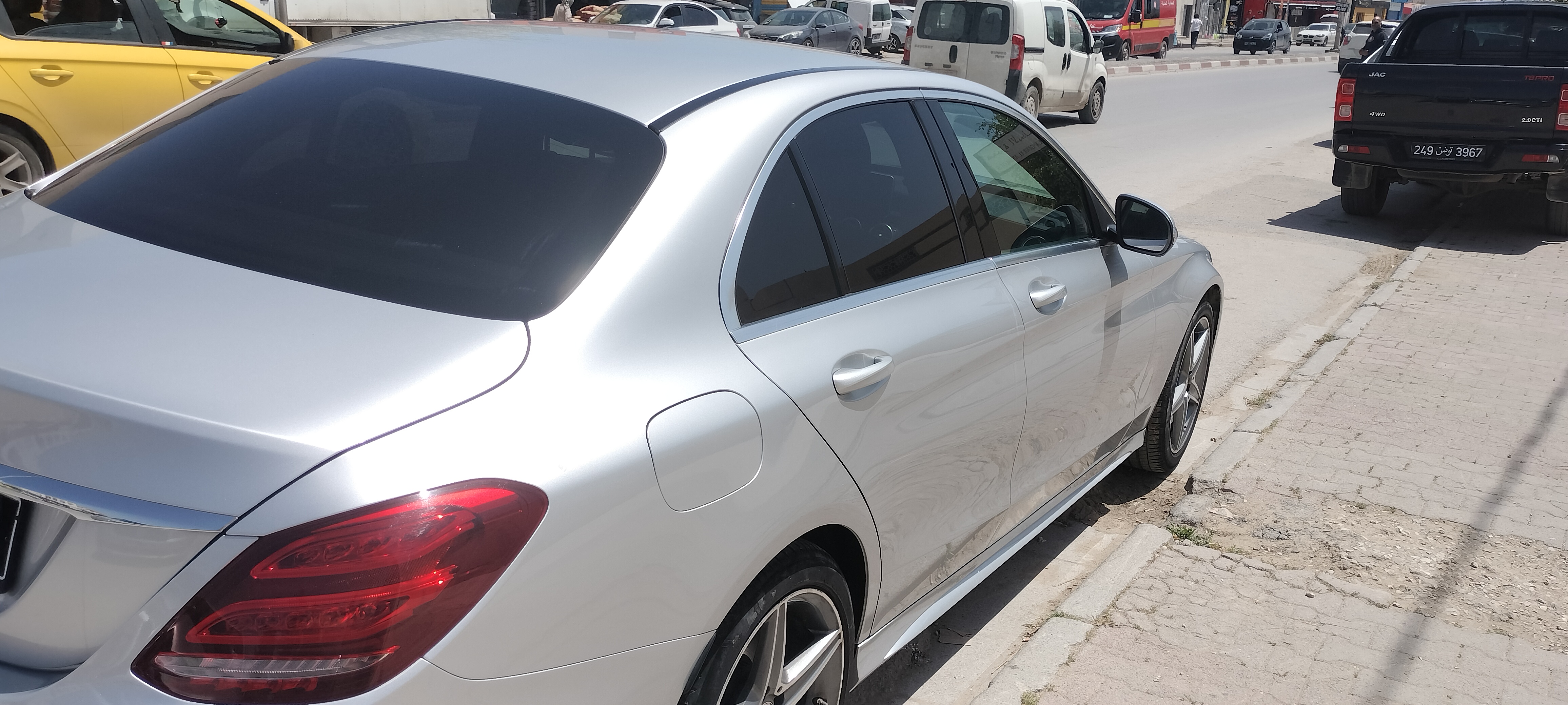 Ariana Ville&nbsp;Ariana&nbsp;Mercedes&nbsp;C&nbsp;Belle mercedes c200 pack amg