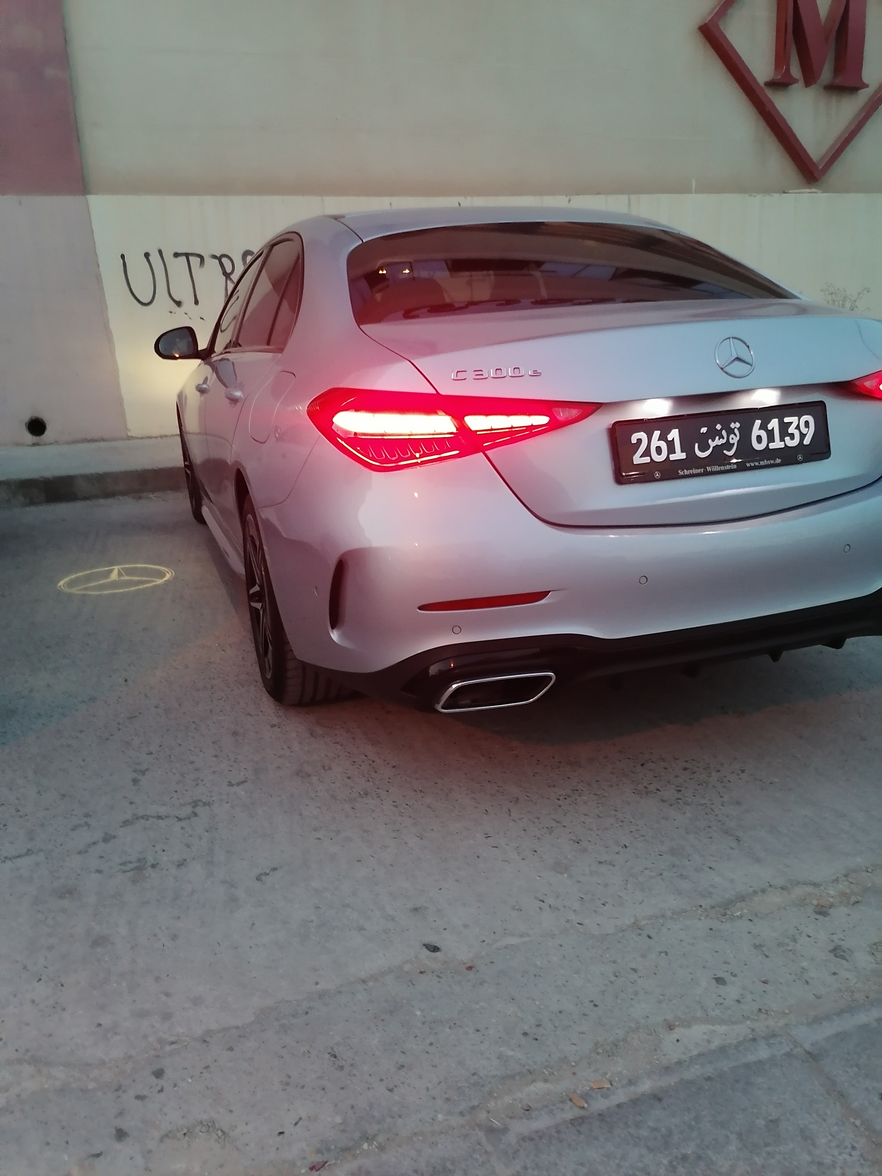 Hammamet&nbsp;Zone Hoteliere&nbsp;Mercedes&nbsp;C&nbsp;Mercedesc300e