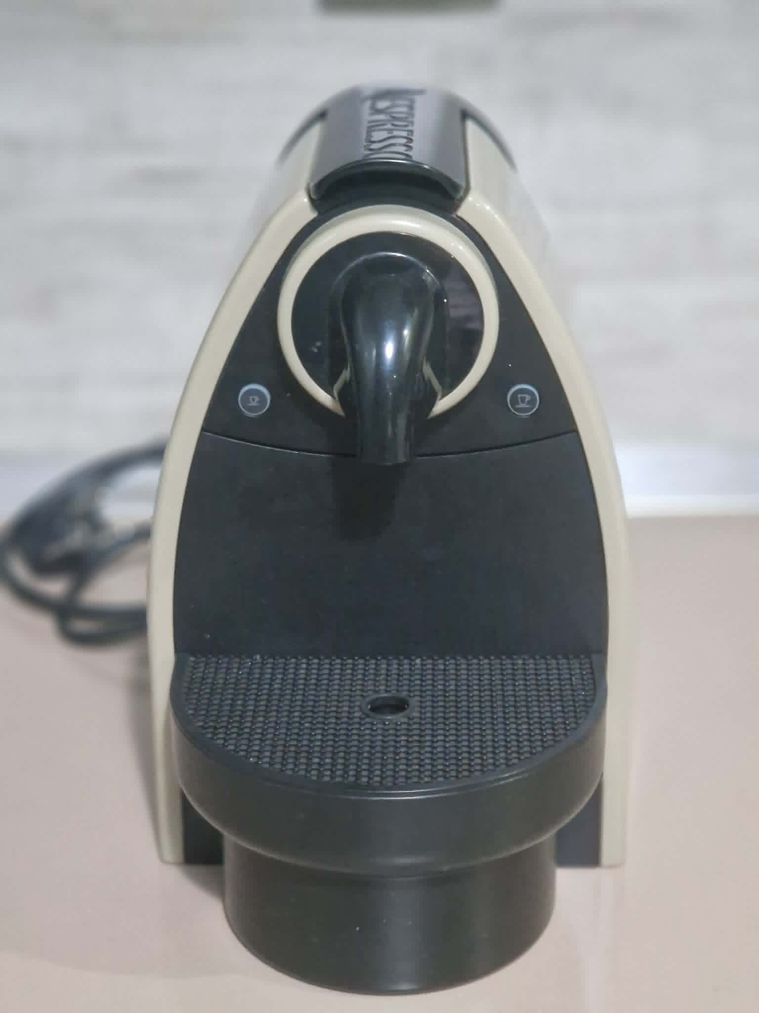 Ariana Ville&nbsp;Cite Ennasr 2&nbsp;Cafeti�re & expresso&nbsp;Autre&nbsp;Opportunite a saisir machine nespresso