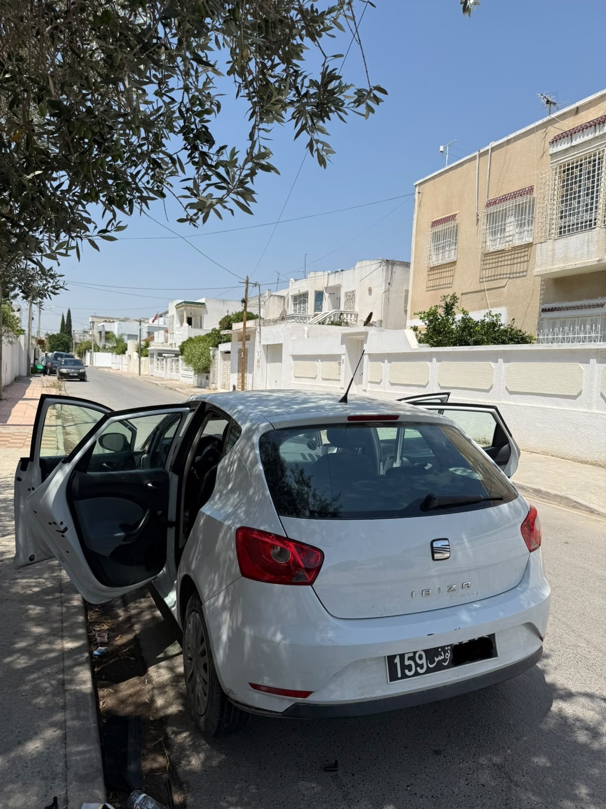 Le Bardo&nbsp;Le Bardo&nbsp;Seat&nbsp;Ibiza&nbsp;Seat ibiza en tr�s bonne �tat chez une femme