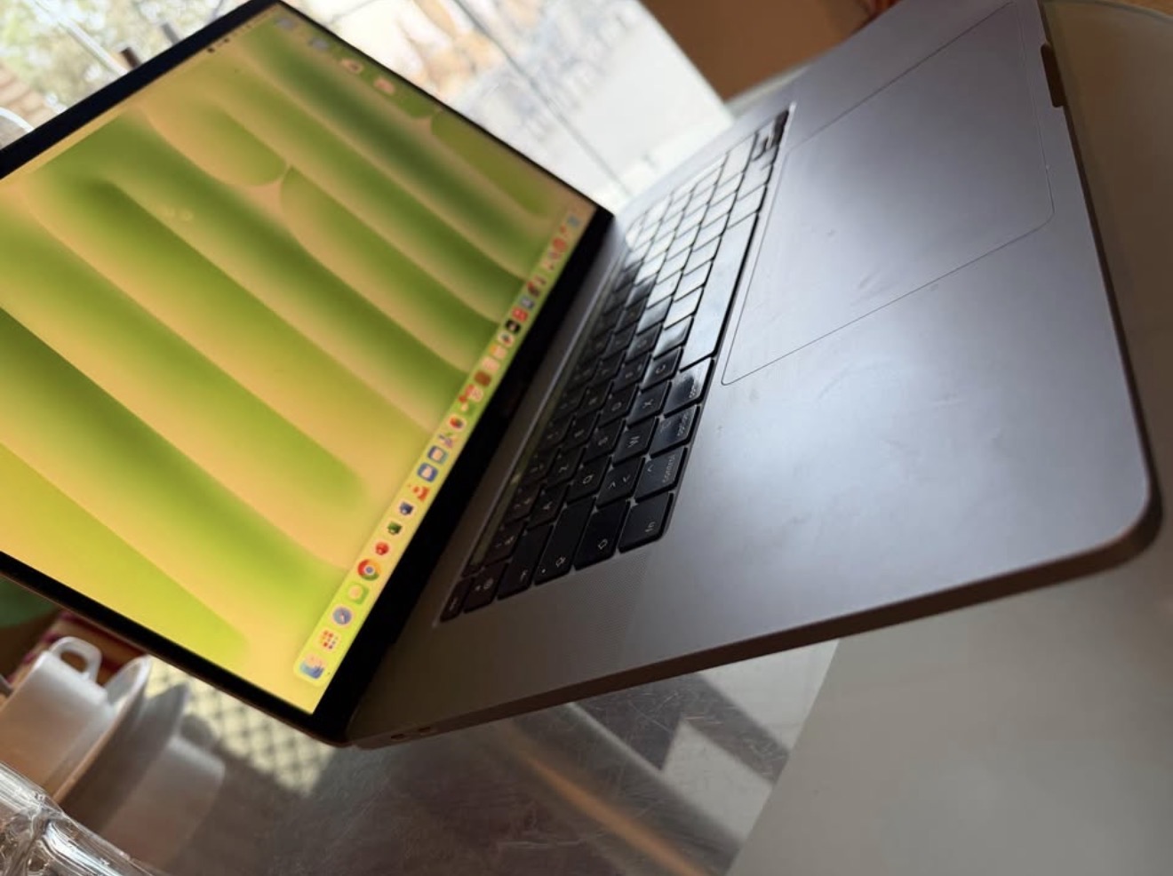 Tozeur&nbsp;Tozeur&nbsp;Apple / MacBook&nbsp;MacBook&nbsp;Macbook pro 2019 fort