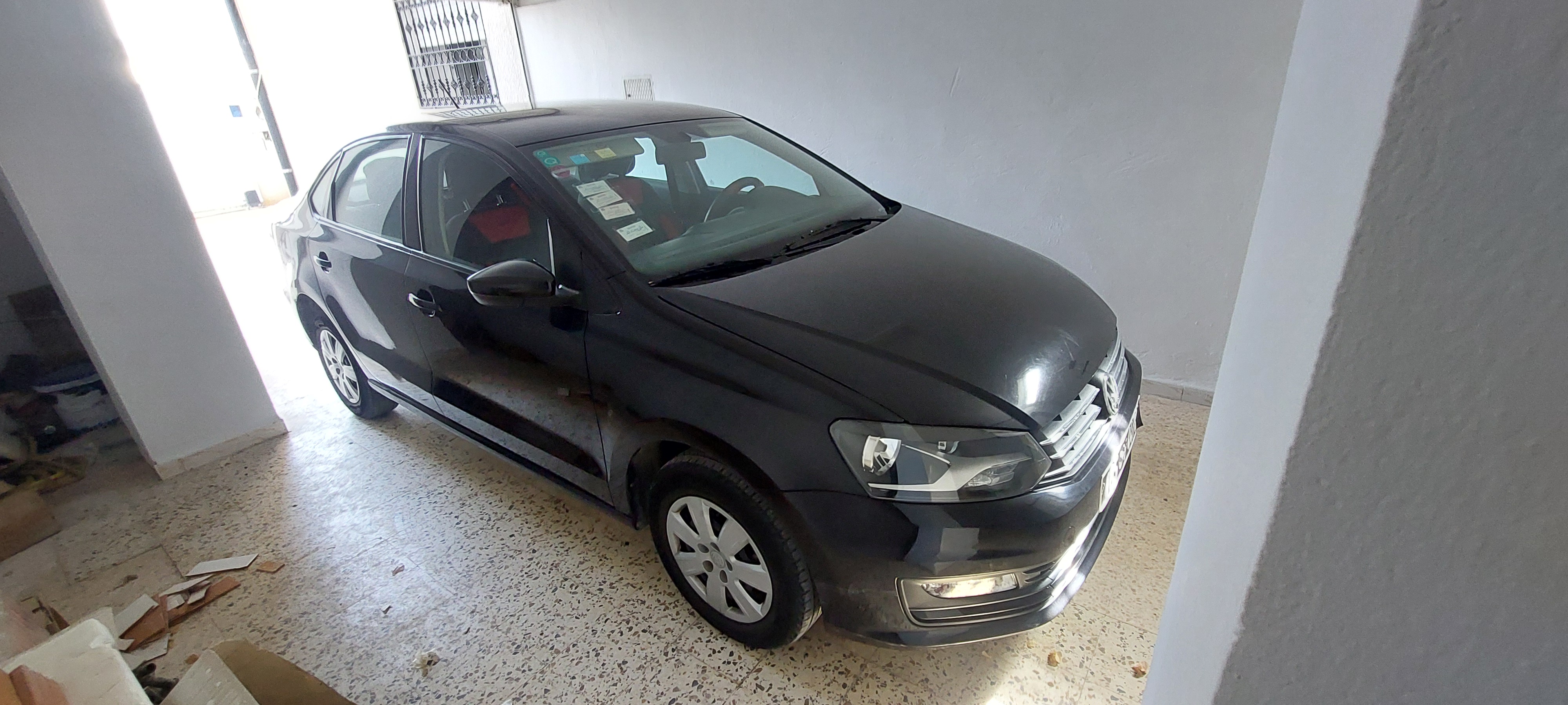 Raoued&nbsp;Cite Ennkhilet&nbsp;Volkswagen&nbsp;Polo 7&nbsp;Polo sedan premi�re main 55mk