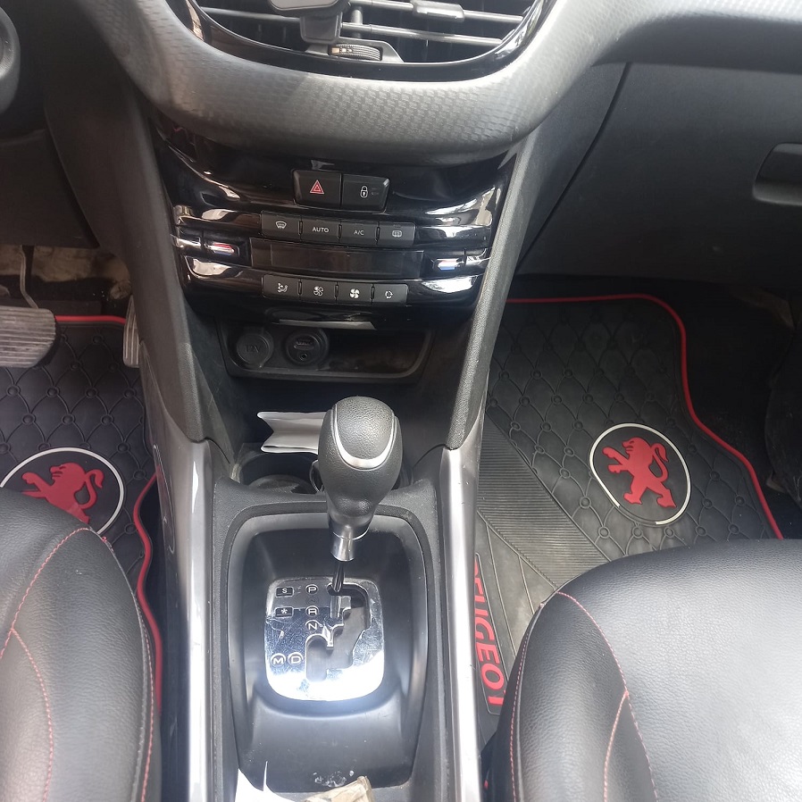 La Soukra&nbsp;Borj Louzir&nbsp;Peugeot&nbsp;Autre Mod�le&nbsp;Bonne affaire