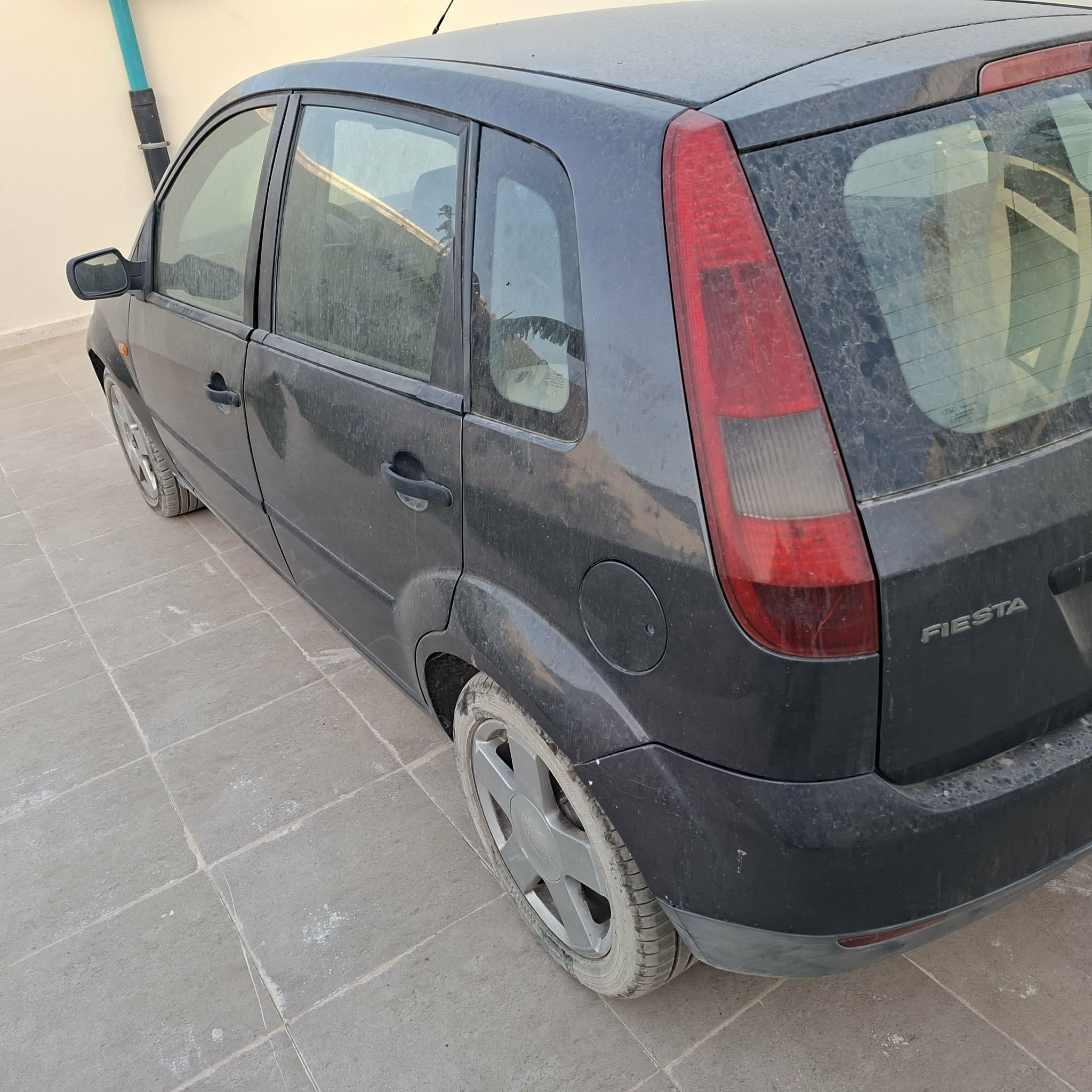 Raoued&nbsp;Borj Touil&nbsp;Ford&nbsp;Fiesta&nbsp;Ford fiesta